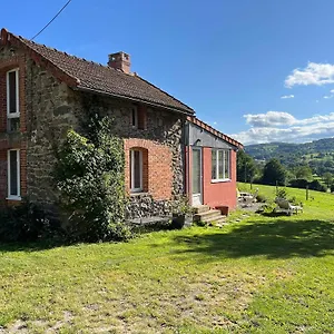 Séjour à la campagne Noisette : Maison Indépendante Pour 2, Inclus, Teilhet (Puy-de-Dome)